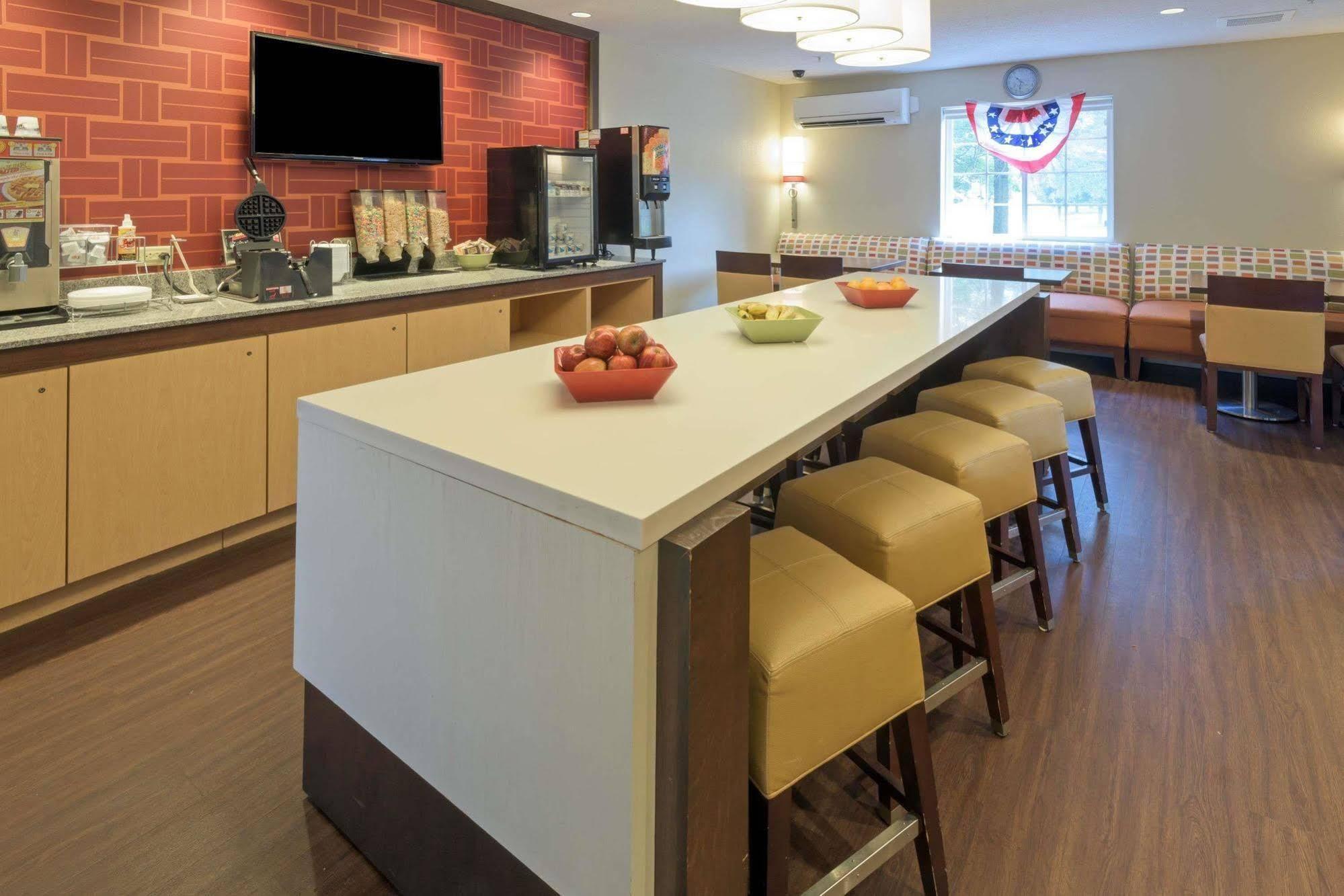 Mainstay Suites Hartford Meriden Eksteriør bilde