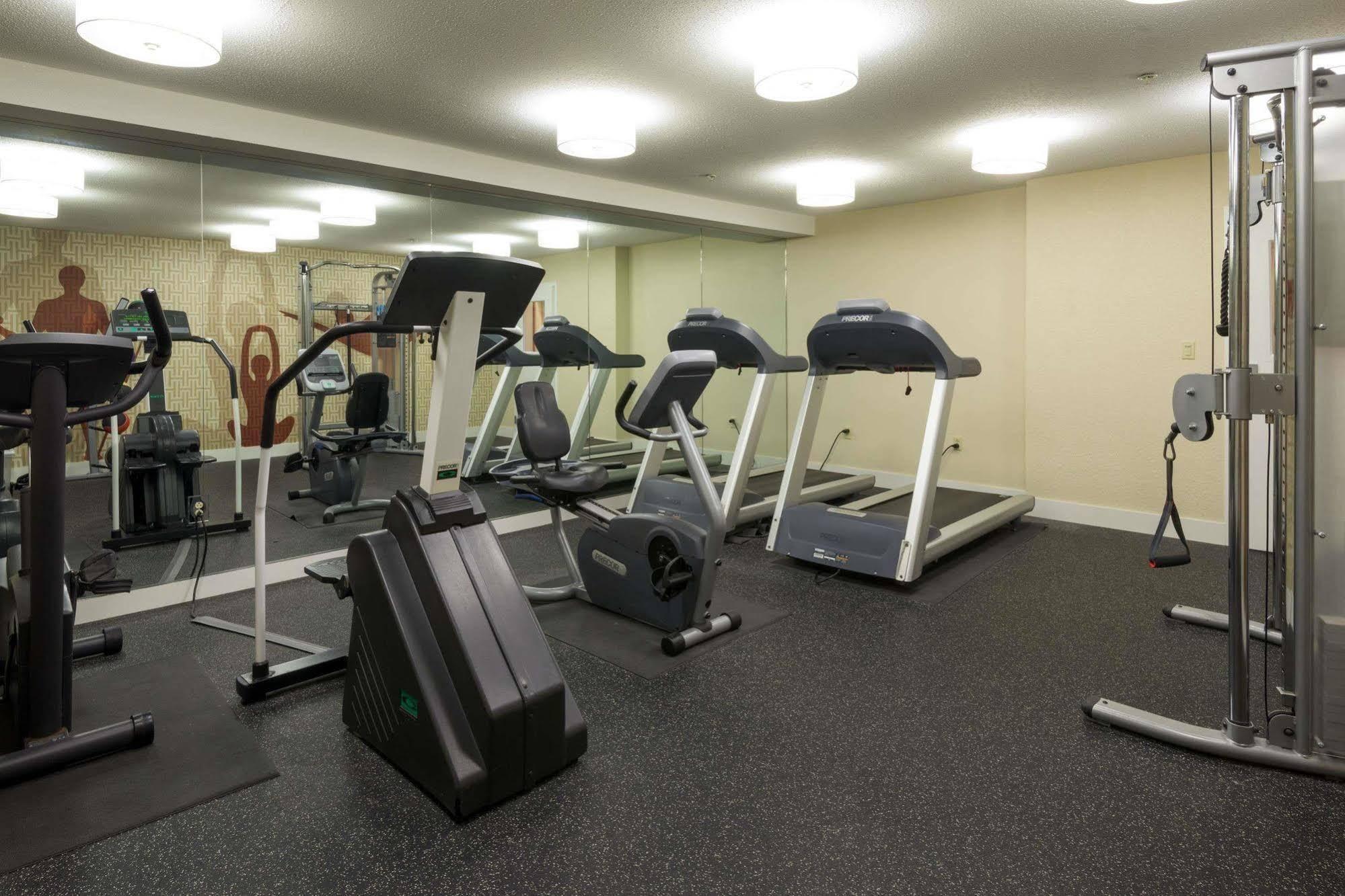 Mainstay Suites Hartford Meriden Eksteriør bilde