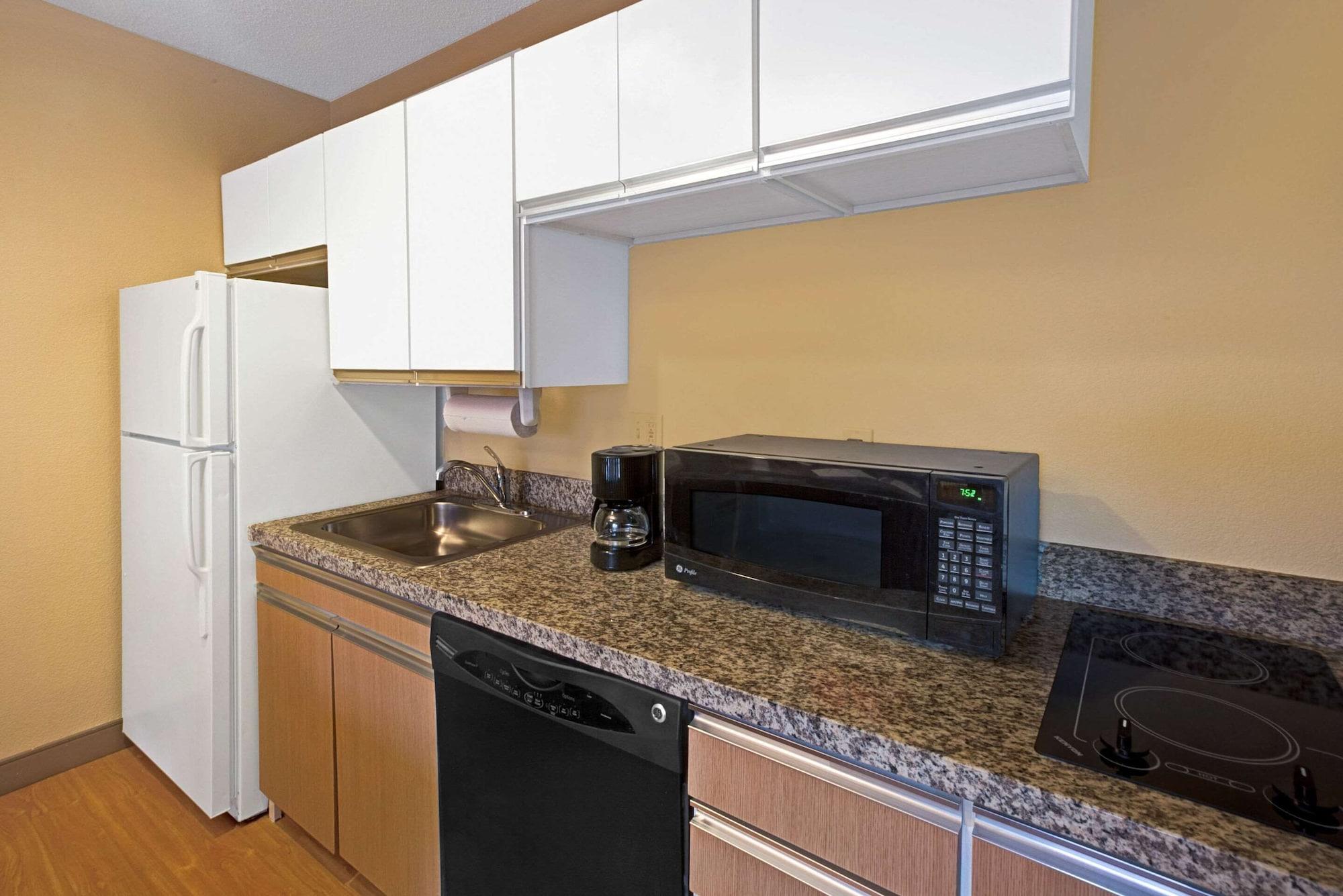 Mainstay Suites Hartford Meriden Eksteriør bilde