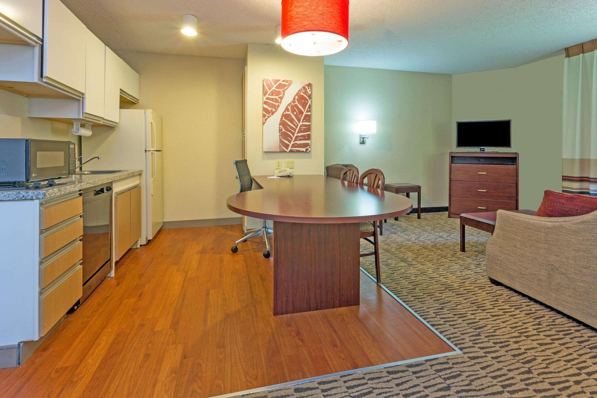 Mainstay Suites Hartford Meriden Eksteriør bilde