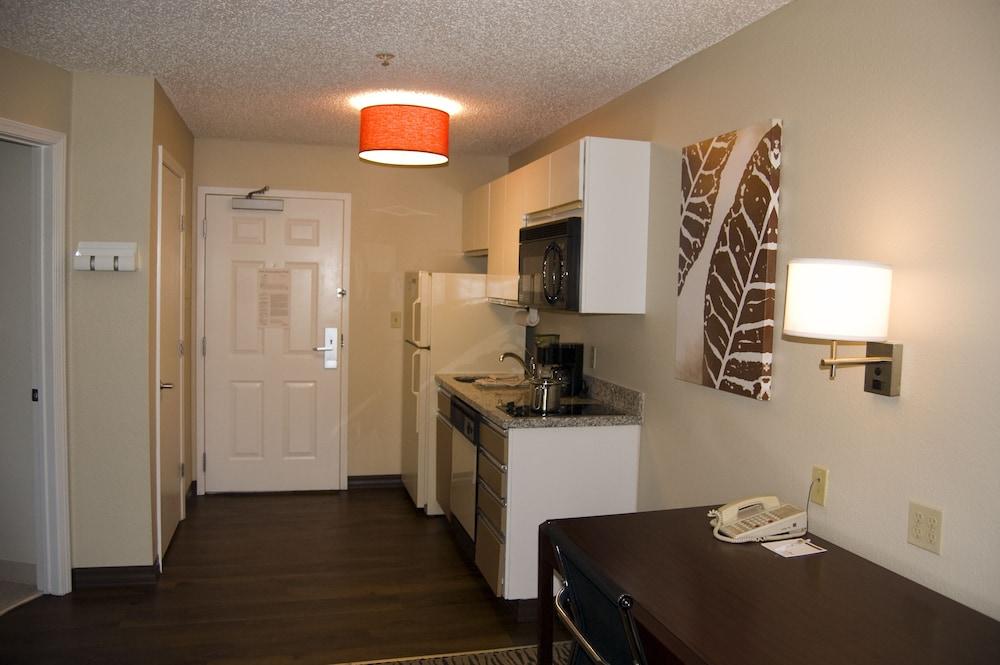 Mainstay Suites Hartford Meriden Eksteriør bilde