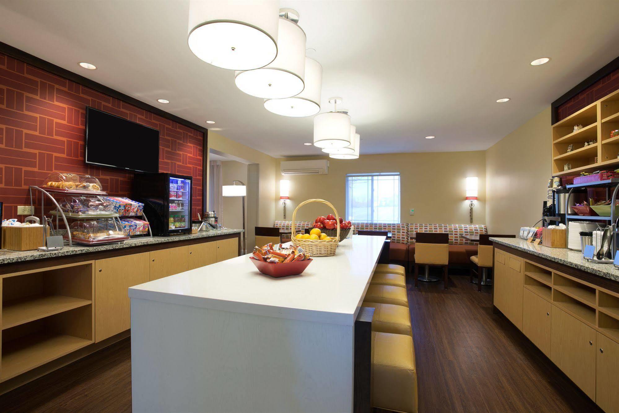 Mainstay Suites Hartford Meriden Eksteriør bilde